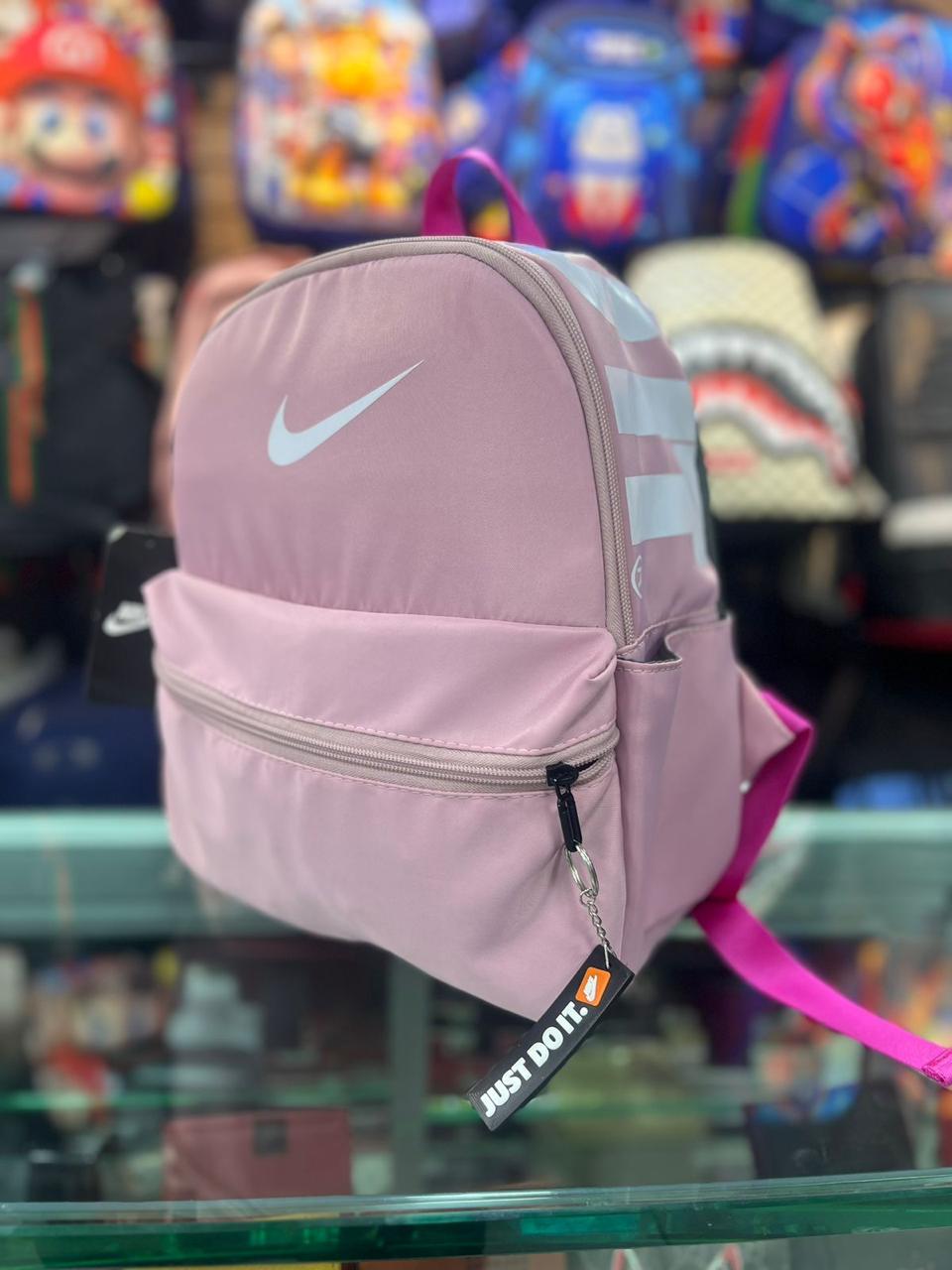 MORRAL MEDIANO NIKE