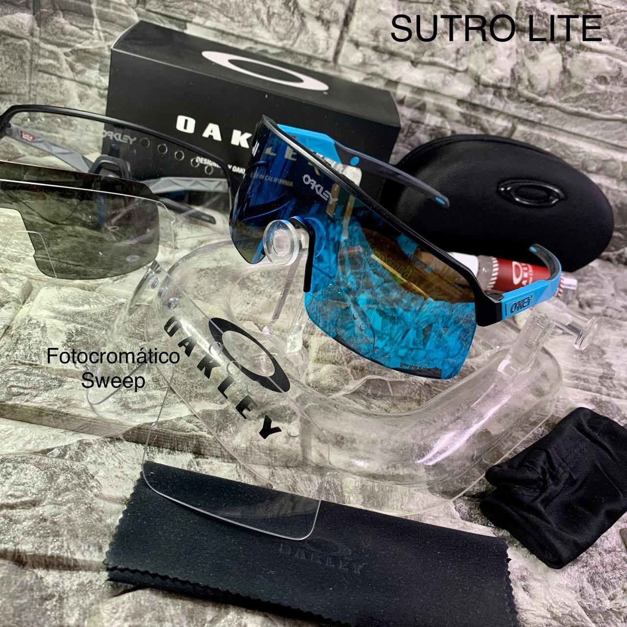 GAFA OAKLEY SUTRO LITE