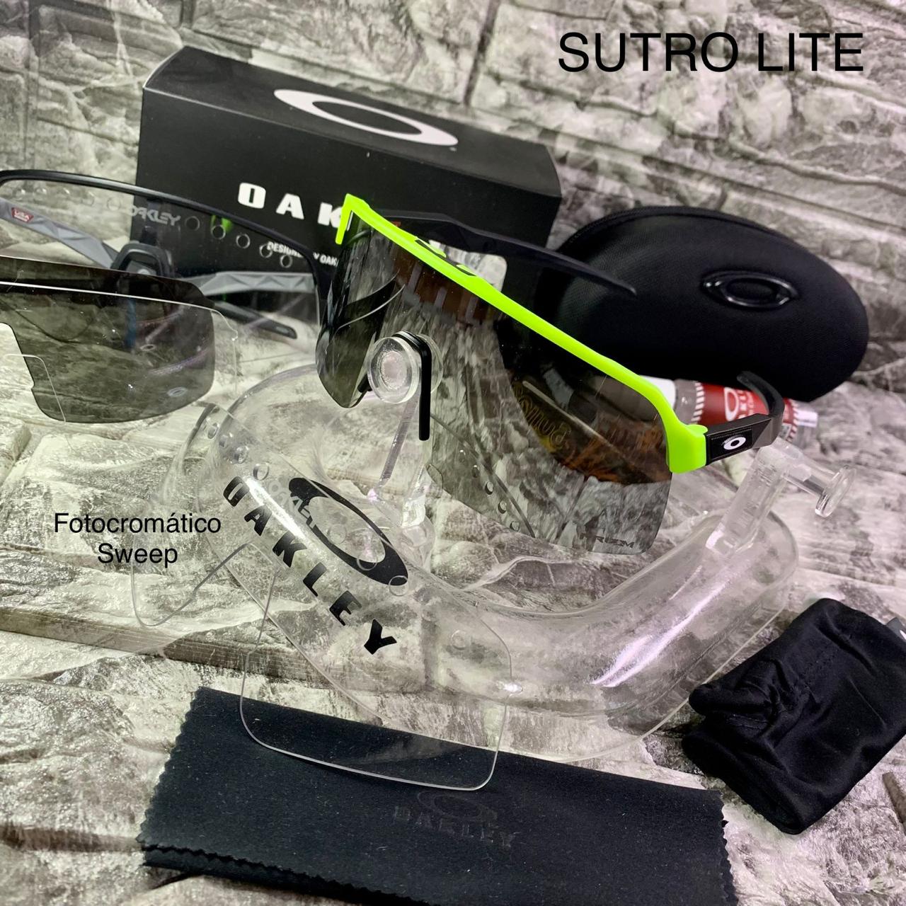 GAFA OAKLEY SUTRO LITE